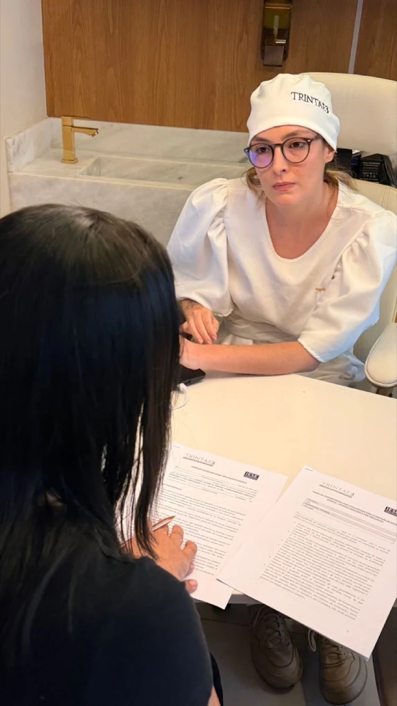 Dra. Mariana Guimarães em atendimento